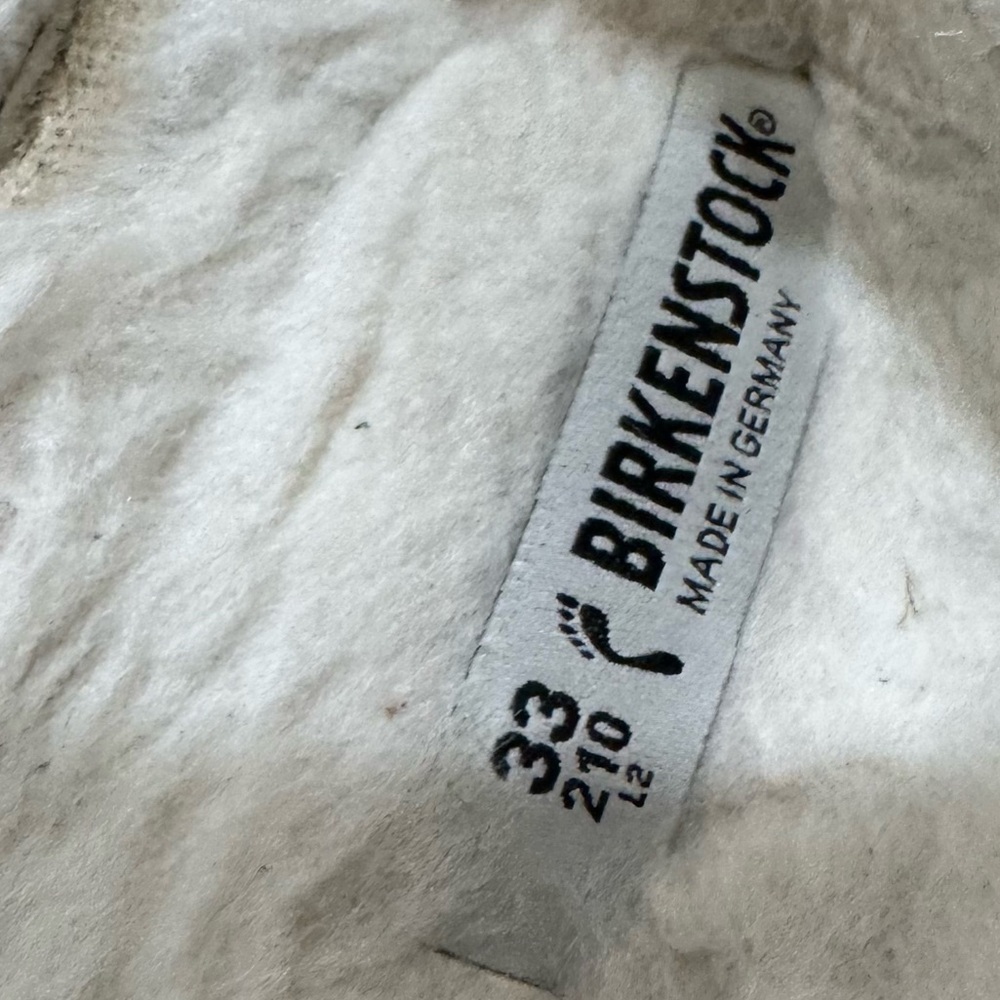 Kids' Birkenstock® Arizona Shearling Sandals Size 33 = Kids 2-2.5 - Picture 11 of 14